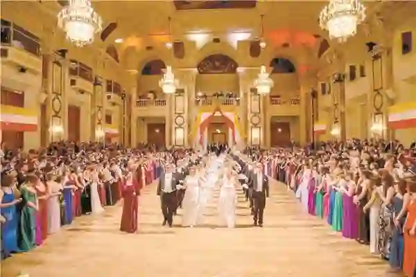 ختام الحفل الملكي «جراند بول» في أوبرا العاصمة الإدارية الجديدة