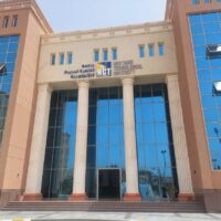 كلية الخدمة الاجتماعية جامعة العاصمة تطلق مبادرة «اعرف واتعلّم»  تحت شعار «افهم مهنتك… وابنِ مستقبلك»